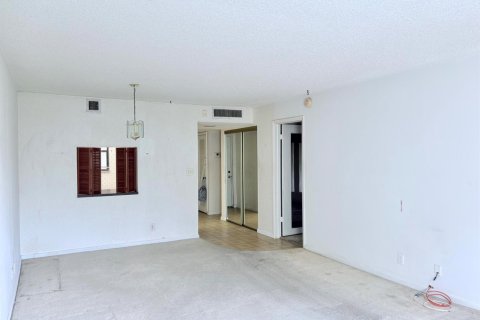 Condominio en venta en Pompano Beach, Florida, 1 dormitorio, 75.25 m2 № 2260147 - foto 8