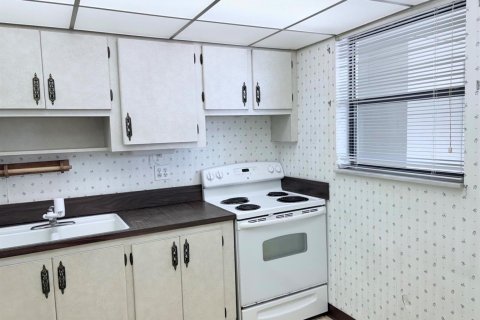 Condominio en venta en Pompano Beach, Florida, 1 dormitorio, 75.25 m2 № 2260147 - foto 11