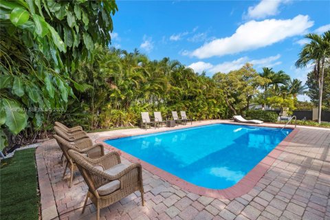 Villa ou maison à vendre à Miami, Floride: 6 chambres, 250.65 m2 № 2080890 - photo 9