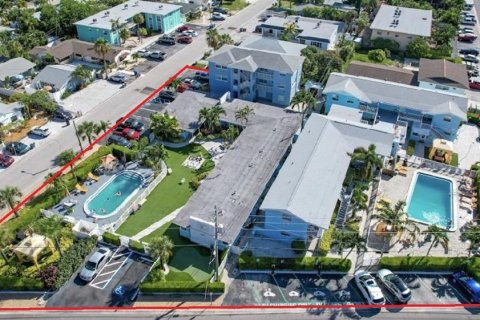 Hotel in Saint Pete Beach, Florida 1068.28 sq.m. № 2108322