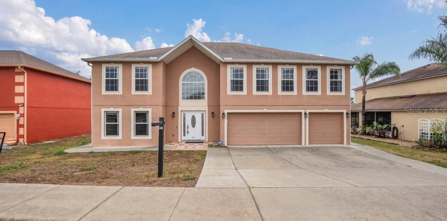 Casa en MAGNOLIA PARK en Clermont, Florida 6 dormitorios, 367.15 m2 № 1548590