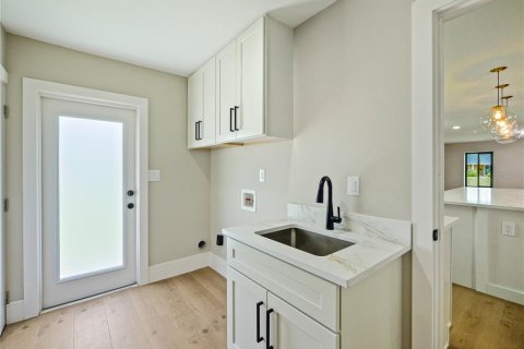 Villa ou maison à vendre à Maitland, Floride: 5 chambres, 250.37 m2 № 2204148 - photo 13