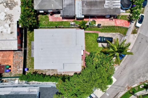 Immobilier commercial à vendre à Miami, Floride: 167.04 m2 № 2027616 - photo 23