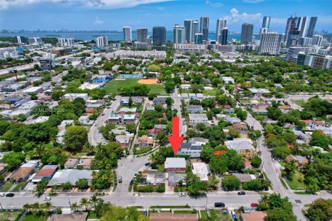 Immobilier commercial à vendre à Miami, Floride: 167.04 m2 № 2027616 - photo 26