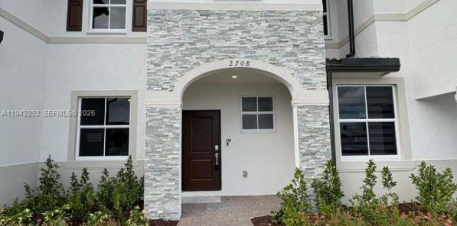 Casa en Homestead, Florida 4 dormitorios № 2059834