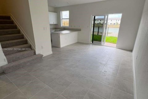 Casa en alquiler en Homestead, Florida, 4 dormitorios № 2059834 - foto 4