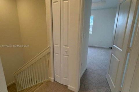 Casa en alquiler en Homestead, Florida, 4 dormitorios № 2059834 - foto 12