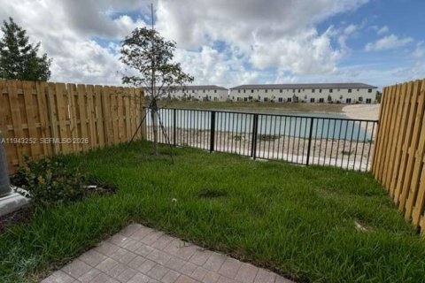 Casa en alquiler en Homestead, Florida, 4 dormitorios № 2059834 - foto 2