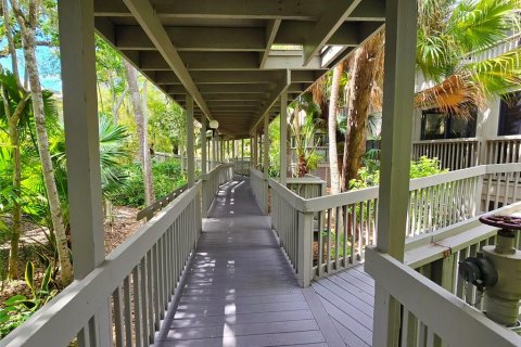 Adosado en alquiler en Sarasota, Florida, 3 dormitorios, 220.36 m2 № 2142799 - foto 2