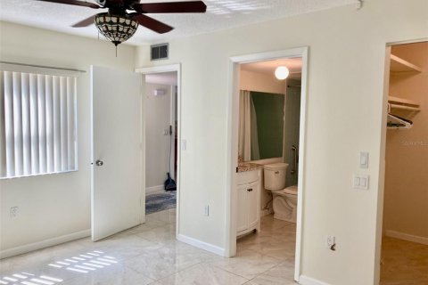 Condominio en alquiler en Bradenton, Florida, 2 dormitorios, 126.72 m2 № 2097366 - foto 16