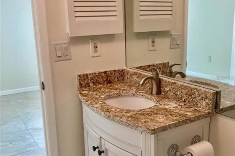 Condominio en alquiler en Bradenton, Florida, 2 dormitorios, 126.72 m2 № 2097366 - foto 19
