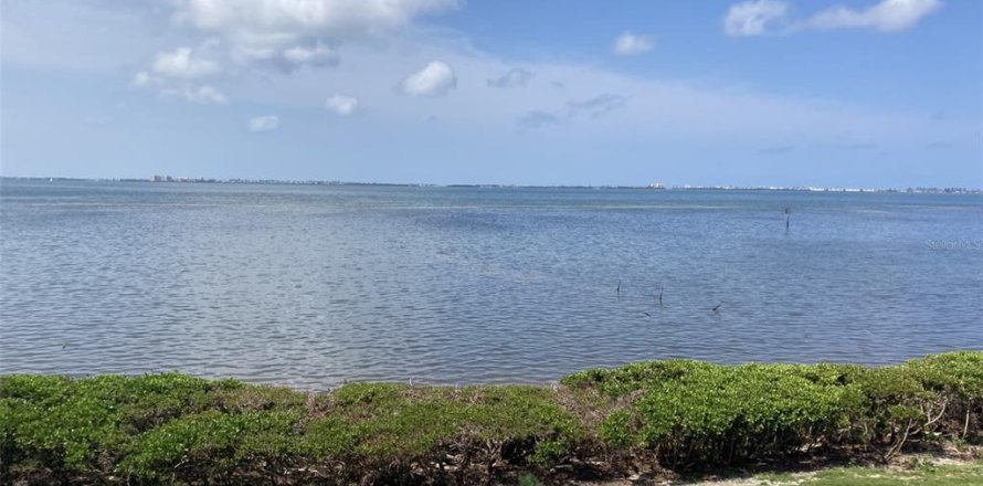 Condominio en Bradenton, Florida, 2 dormitorios № 2097366