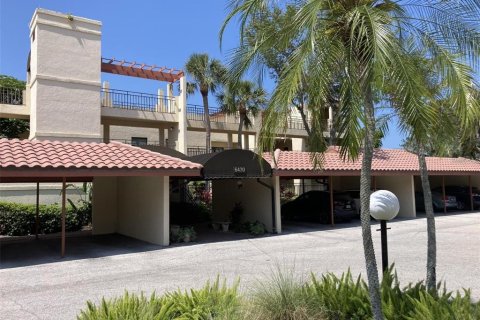 Condominio en alquiler en Bradenton, Florida, 2 dormitorios, 126.72 m2 № 2097366 - foto 2