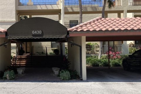 Condominio en alquiler en Bradenton, Florida, 2 dormitorios, 126.72 m2 № 2097366 - foto 3