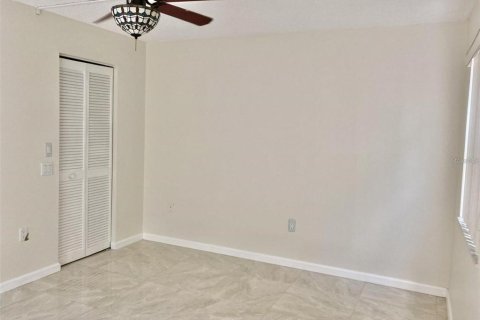 Condominio en alquiler en Bradenton, Florida, 2 dormitorios, 126.72 m2 № 2097366 - foto 17