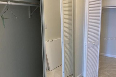 Condominio en alquiler en Bradenton, Florida, 2 dormitorios, 126.72 m2 № 2097366 - foto 12