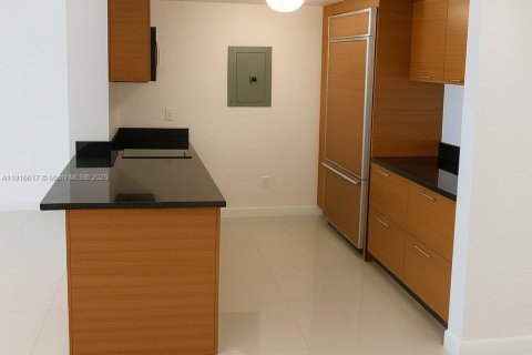 Купить кондоминиум в Майами, Флорида 1 спальня, 78.5м2, № 1972888 - фото 20