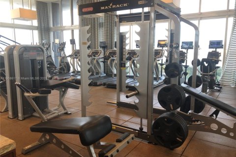 Купить кондоминиум в Майами, Флорида 1 спальня, 78.5м2, № 1972888 - фото 11