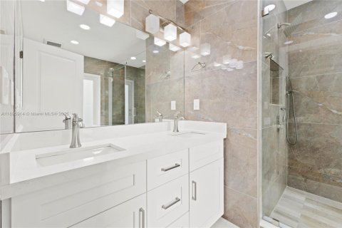 Villa ou maison à vendre à Plantation, Floride: 5 chambres, 246.84 m2 № 1949949 - photo 23