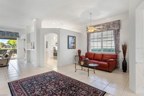 House in Bradenton, Florida 2 bedrooms, 184.97 sq.m. № 2237834 - photo 8