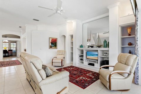 House in Bradenton, Florida 2 bedrooms, 184.97 sq.m. № 2237834 - photo 16