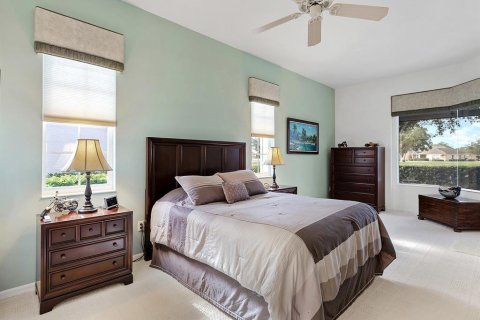 House in Bradenton, Florida 2 bedrooms, 184.97 sq.m. № 2237834 - photo 28