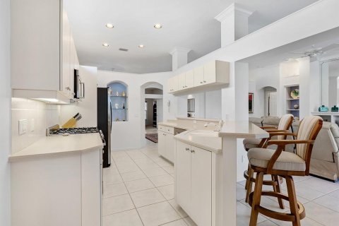 House in Bradenton, Florida 2 bedrooms, 184.97 sq.m. № 2237834 - photo 21