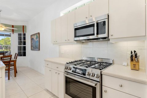 House in Bradenton, Florida 2 bedrooms, 184.97 sq.m. № 2237834 - photo 20