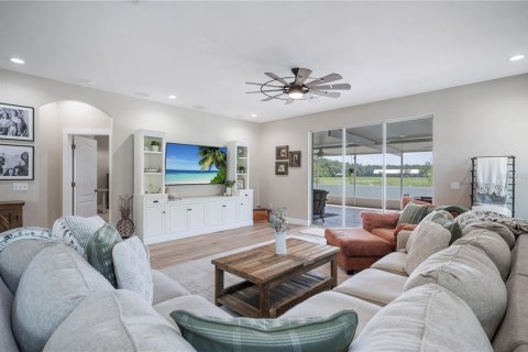 House in Lutz, Florida 3 bedrooms, 194.35 sq.m. № 1855905 - photo 24