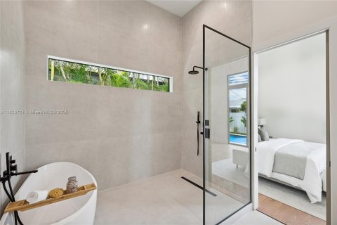 Casa en alquiler en Miami, Florida, 4 dormitorios № 1938177 - foto 26