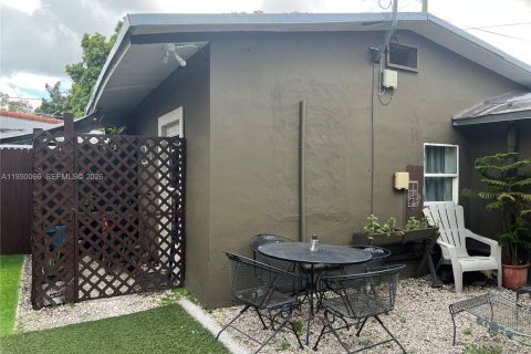 Propiedad comercial en venta en Miami, Florida, 283.44 m2 № 1996202 - foto 19