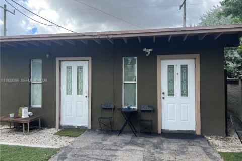 Propiedad comercial en venta en Miami, Florida, 283.44 m2 № 1996202 - foto 14