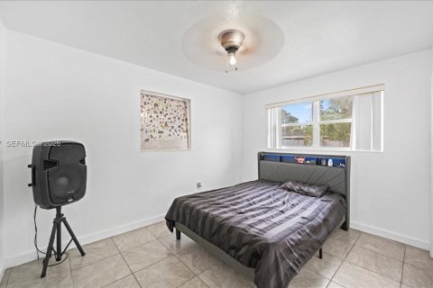 Купить виллу или дом в Майами-Гарденс, Флорида 3 спальни, 157м2, № 2000848 - фото 13