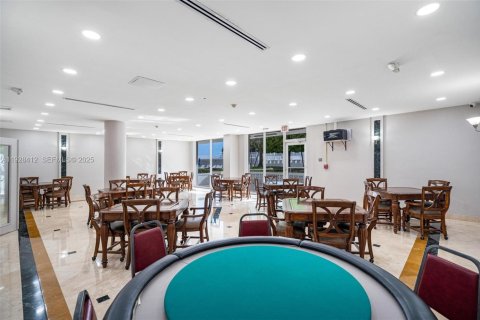 Купить кондоминиум в Майами-Бич, Флорида 2 спальни, 105.35м2, № 1986923 - фото 24