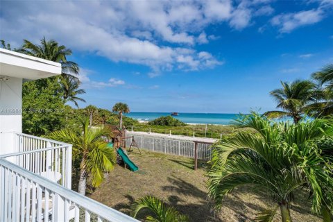 Купить кондоминиум в Майами-Бич, Флорида 2 спальни, 105.35м2, № 1986923 - фото 17