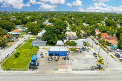 Купить коммерческую недвижимость в Майами, Флорида № 2034706 - фото 6