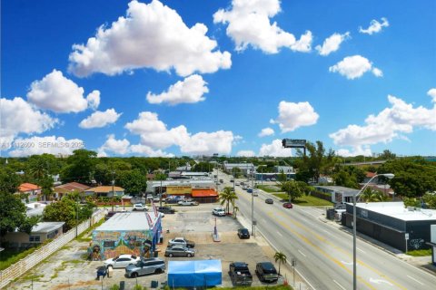 Купить коммерческую недвижимость в Майами, Флорида № 2034706 - фото 8