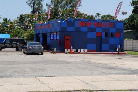 Купить коммерческую недвижимость в Майами, Флорида № 2034706 - фото 4