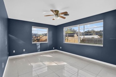 Villa ou maison à vendre à Zephyrhills, Floride: 2 chambres, 134.52 m2 № 2429320 - photo 12
