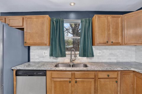 Villa ou maison à vendre à Zephyrhills, Floride: 2 chambres, 134.52 m2 № 2429320 - photo 10