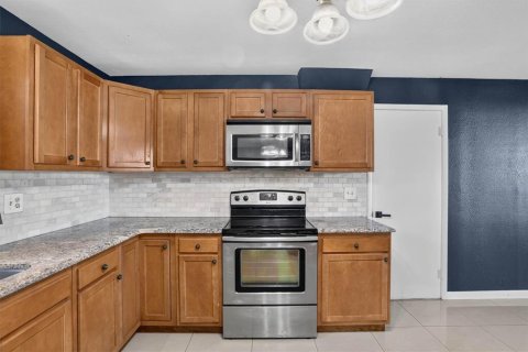 Villa ou maison à vendre à Zephyrhills, Floride: 2 chambres, 134.52 m2 № 2429320 - photo 9