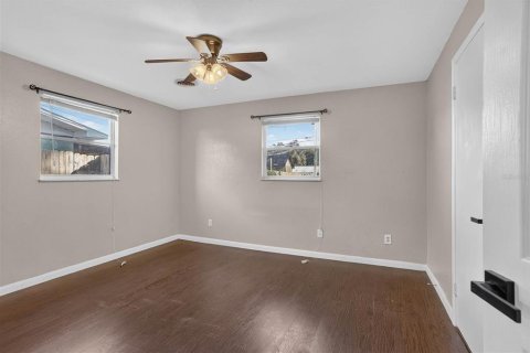 Villa ou maison à vendre à Zephyrhills, Floride: 2 chambres, 134.52 m2 № 2429320 - photo 17