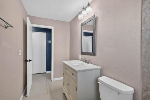 Villa ou maison à vendre à Zephyrhills, Floride: 2 chambres, 134.52 m2 № 2429320 - photo 16