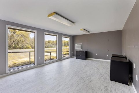 Immobilier commercial à vendre à Trenton, Floride: 52.03 m2 № 2098442 - photo 13