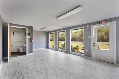 Immobilier commercial à vendre à Trenton, Floride: 52.03 m2 № 2098442 - photo 10