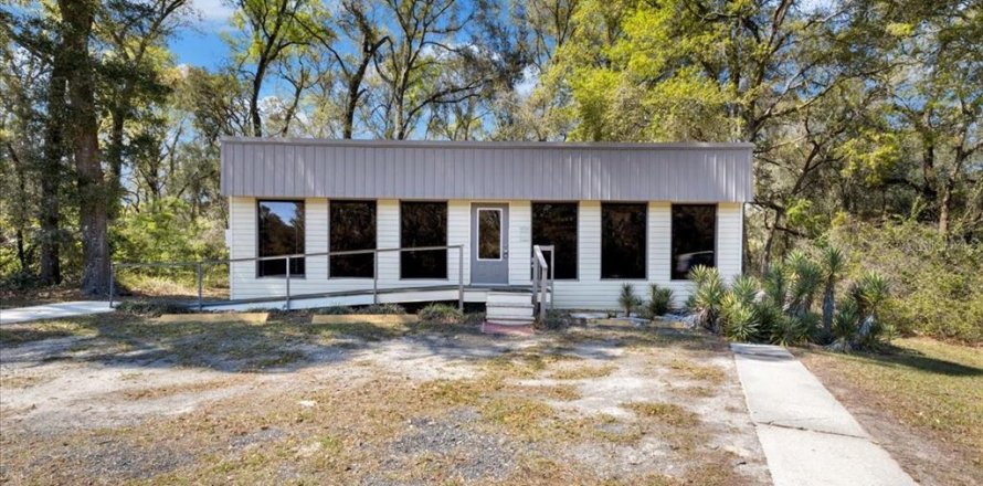 Immobilier commercial à Trenton, Floride 52.03 m2 № 2098442