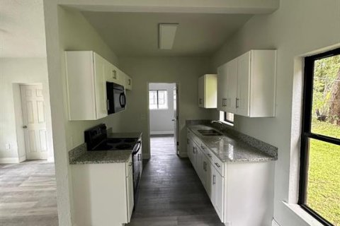 House in Orlando, Florida 4 bedrooms, 94.3 sq.m. № 1819023 - photo 6