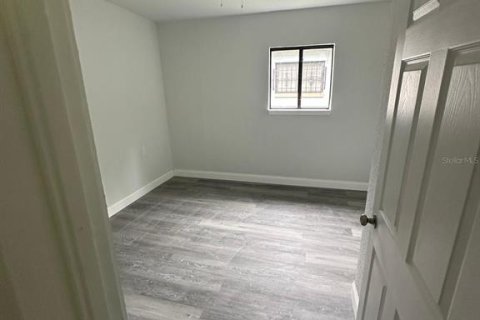 House in Orlando, Florida 4 bedrooms, 94.3 sq.m. № 1819023 - photo 13