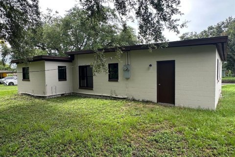 House in Orlando, Florida 4 bedrooms, 94.3 sq.m. № 1819023 - photo 2