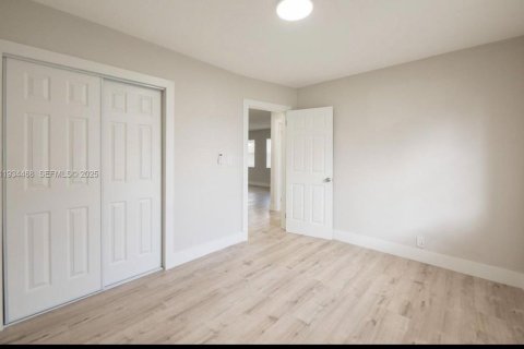 Casa en venta en Fort Lauderdale, Florida, 3 dormitorios, 128.48 m2 № 1992571 - foto 23